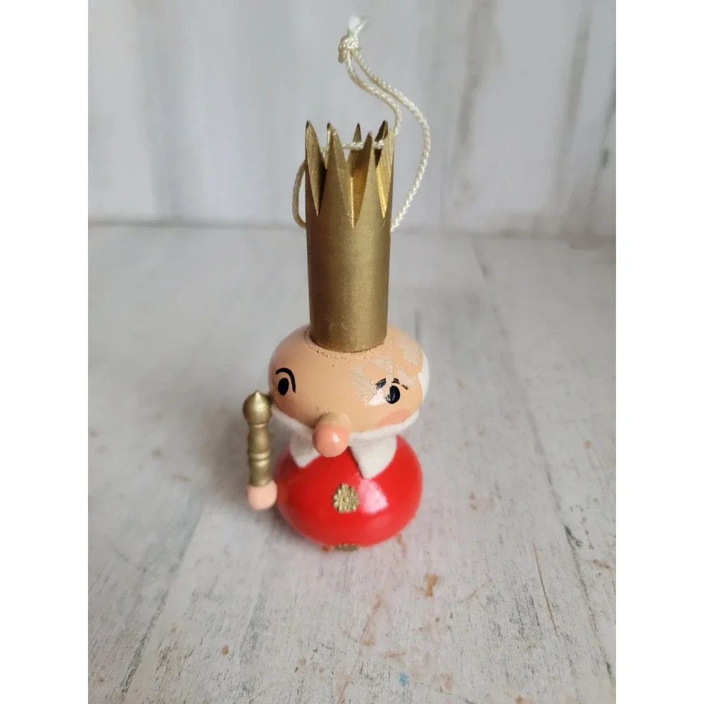 Vintage wooden king AS IS unique ornament Xmas royalty solider home